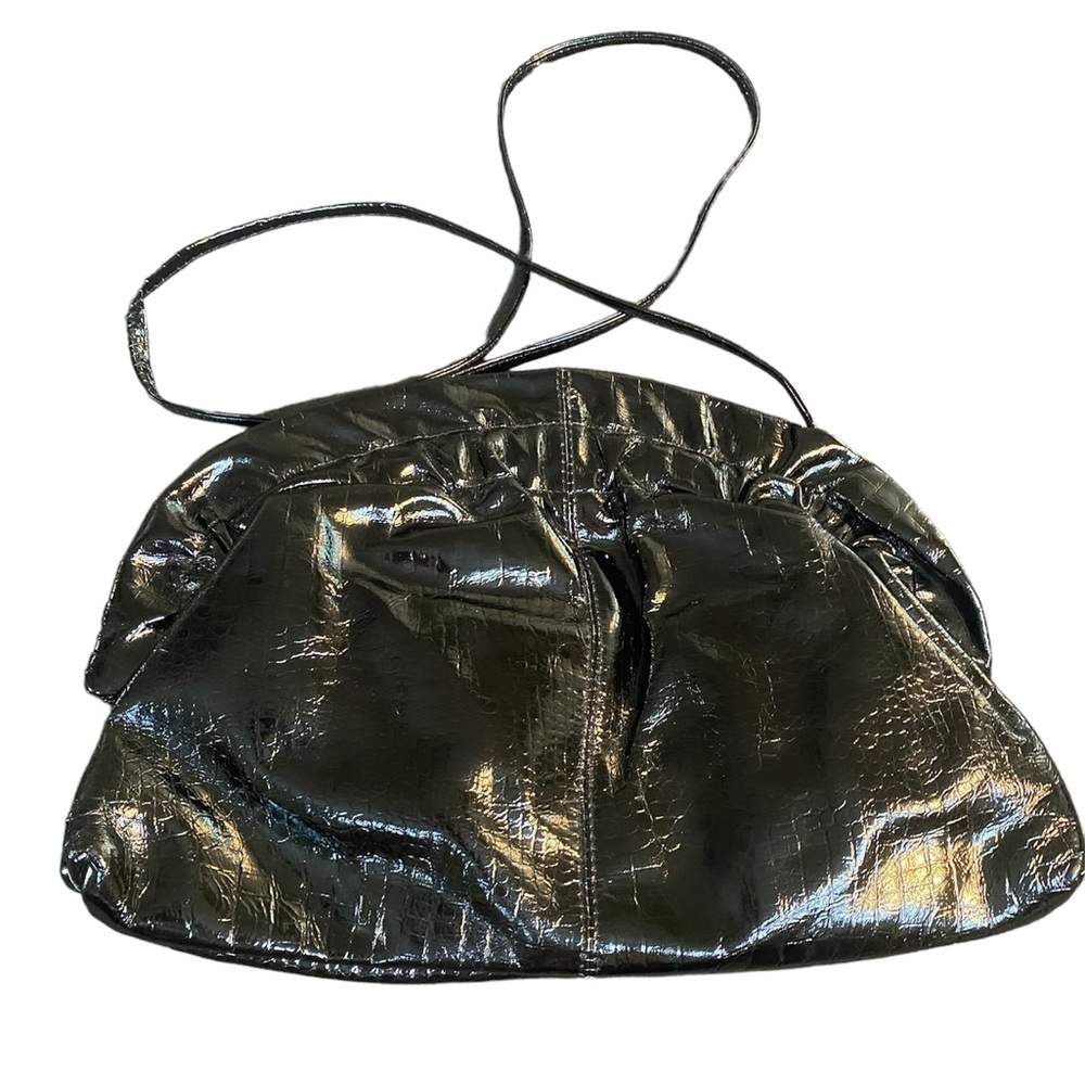 VINTAGE BRIO! Black Patent Leather Clamshell Clutch Purse w/ Silvertone Hardware